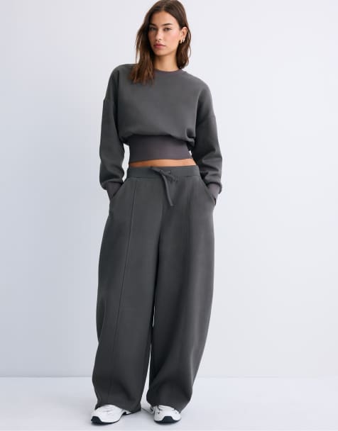 Stradivarius sweat-shirt court avec large ceinture en gris foncé - view 1