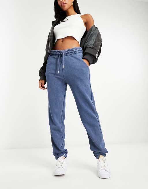 Stradivarius sweatpants in navy | ASOS