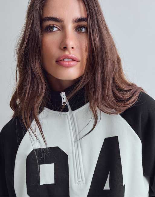 Stradivarius sweatshirt met raglanmouwen in zwart, 4 van 5