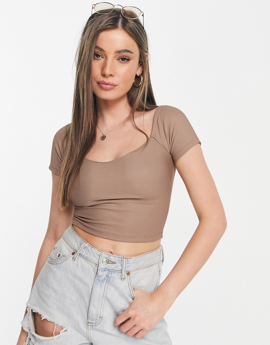 Stradivarius sweetheart neck short sleeve top in taupe-Neutral