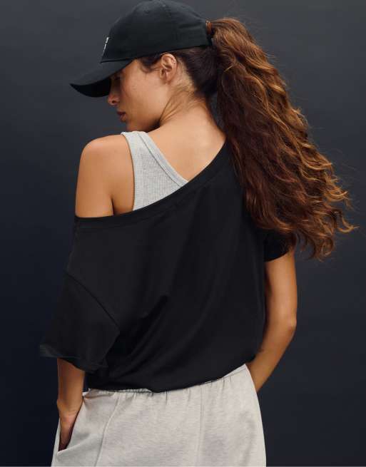 Stradivarius T-shirt a doppio strato nera con maniche a sbuffo