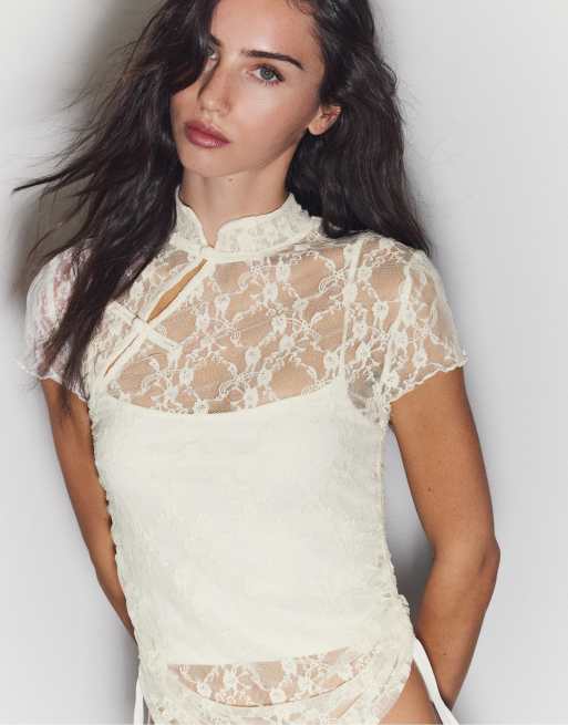 Stradivarius - T-shirt a maniche corte color écru stile qipao