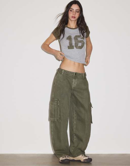 Stradivarius T-shirt a maniche corte stampata color kaki