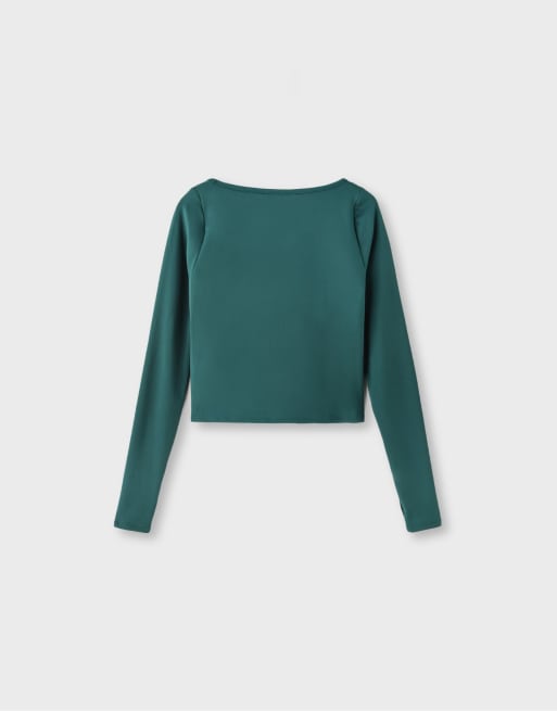 Stradivarius T-shirt a maniche lunghe con scollo rotondo e coppe in kaki, 6 di 6