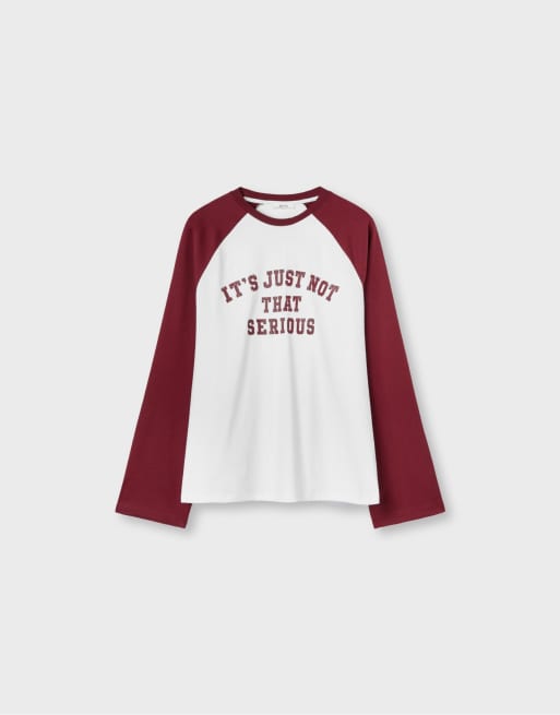 Stradivarius T-shirt a maniche lunghe raglan in rosso scuro, 6 di 7