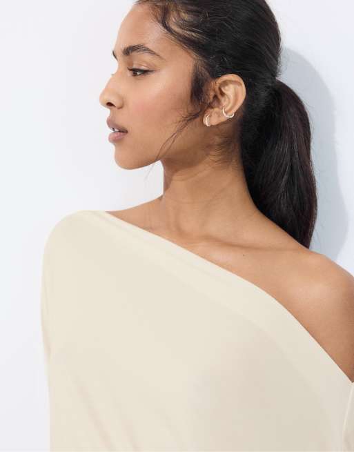 Stradivarius - T-shirt asimmetrica écru in modal, 4 di 7