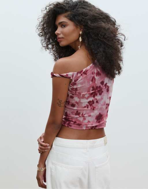 Stradivarius - T-shirt asimmetrica in tulle rosa con stampa, 2 di 4
