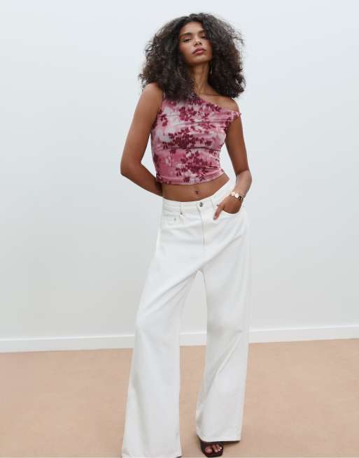 Stradivarius - T-shirt asimmetrica in tulle rosa con stampa, 3 di 4
