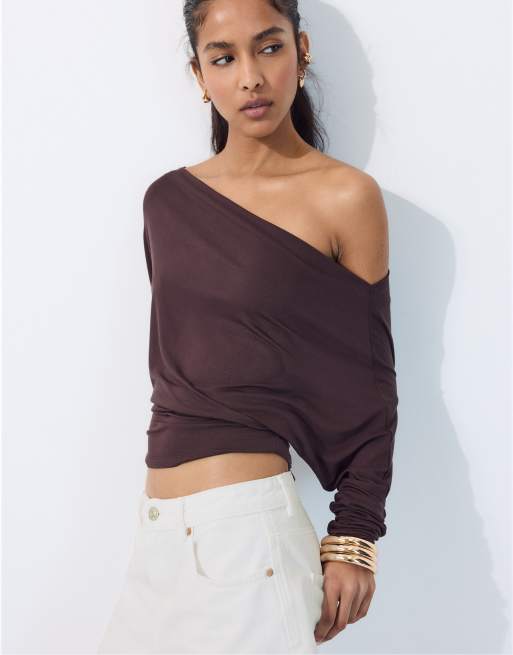 Stradivarius - T-shirt asymétrique en modal - Marron, 5 de 7