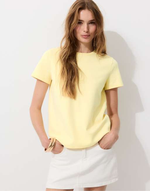 Stradivarius - T-shirt basic morbida vestibilità regular giallo pastello, 5 di 7