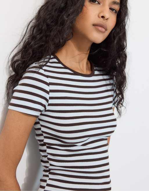 Stradivarius - T-shirt basic slim blu reale a righe, 4 di 7