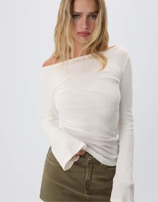 T-shirt basique  manches cloche - cru - Stradivarius - Modalova