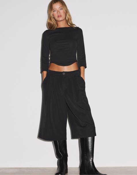 Stradivarius T-shirt con scollo a barchetta nera - view 1