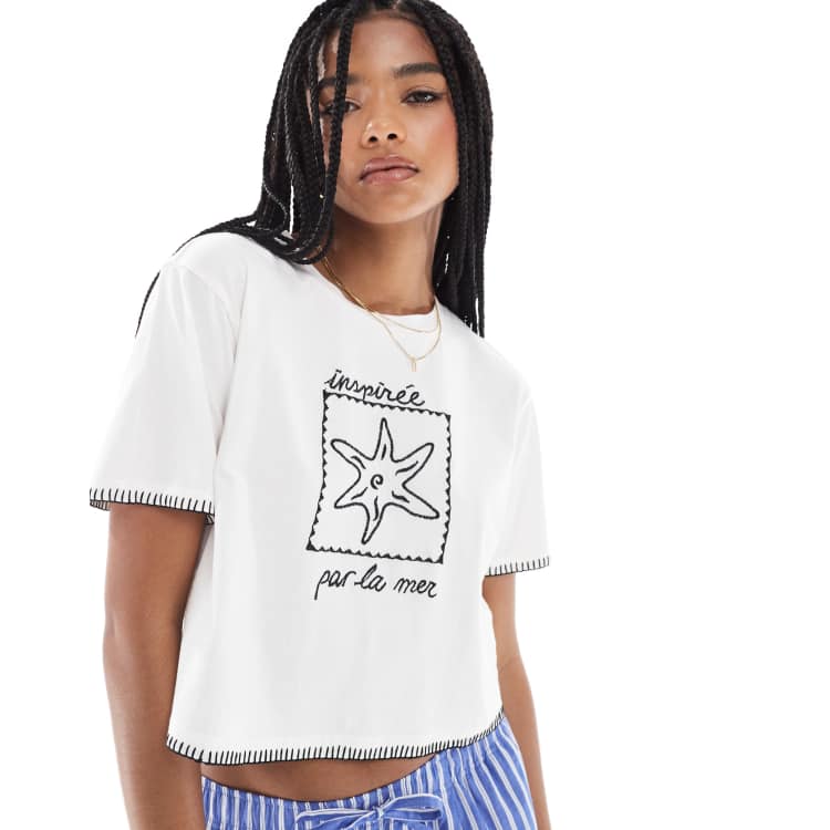 Stradivarius T-shirt crop top brodé Blanc ASOS