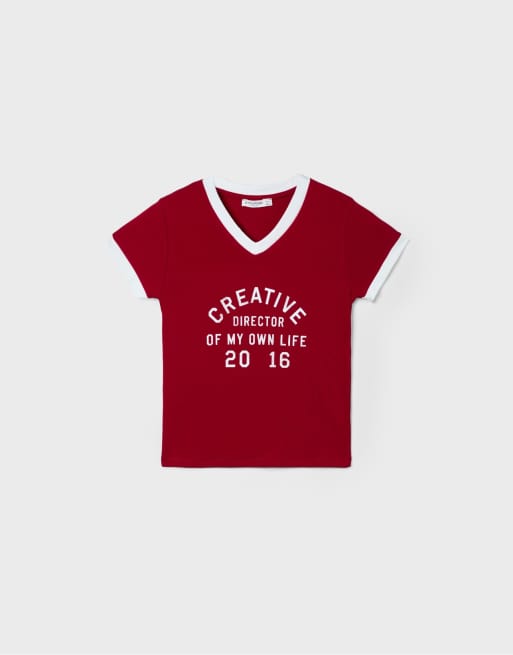 Stradivarius T-shirt grafica con scollo a V rossa, 6 di 7