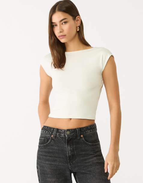 Stradivarius – T-Shirt in Ecru mit Rückenausschnitt - view 1