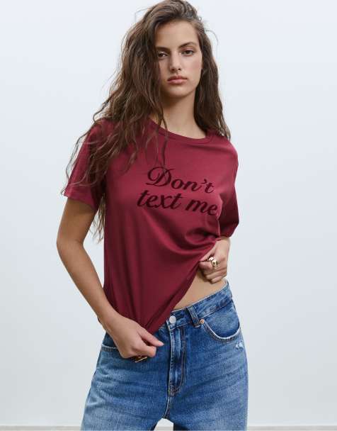 Stradivarius – T-Shirt in Purpurrot mit Textprint - view 1