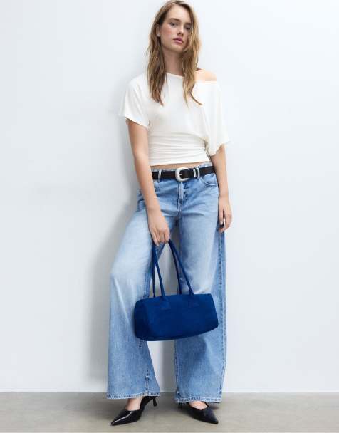 Stradivarius – T-Shirt in Weiß mit U-Boot-Ausschnitt - view 1