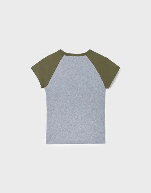 Stradivarius T-shirt med print og korte ærmer i khaki, 7 af 7