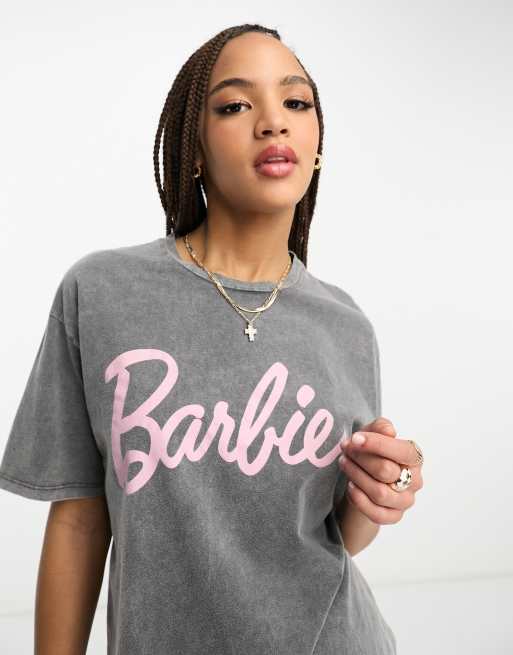 Stradivarius T-shirt met 'Barbie' print in antraciet ASOS