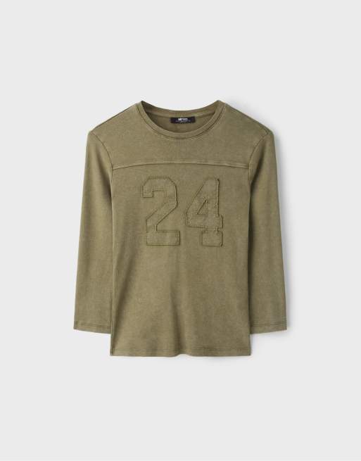 Stradivarius T-shirt met geplaatste borduursels in kaki, 6 van 7