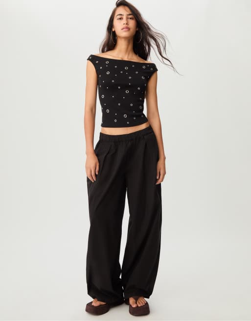 Stradivarius - T-shirt met metalen oogjes in zwart, 3 van 4