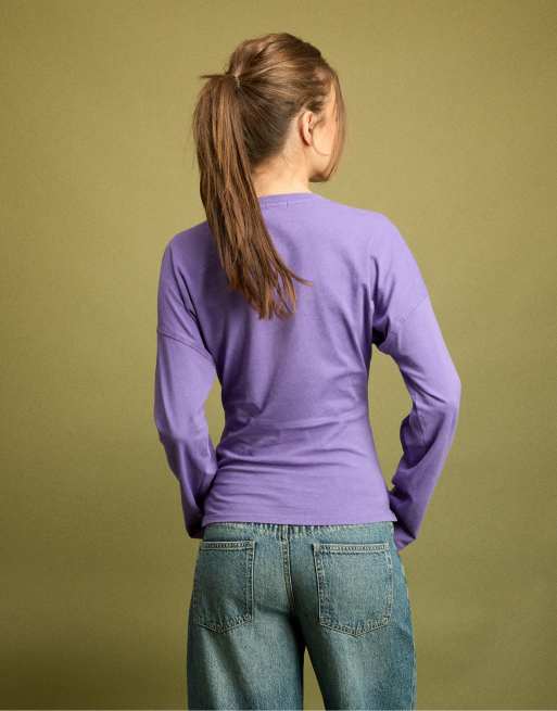 Stradivarius T-Shirt mit Grafik und Strasssteinen in Lila, 3 von 7