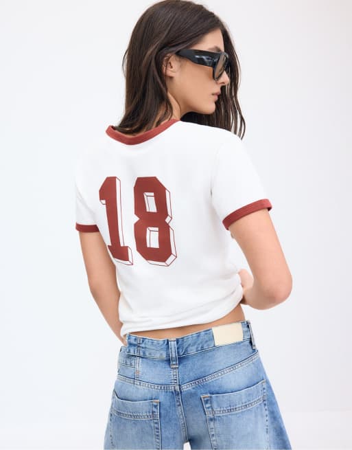 Stradivarius – T-Shirt mit Print in Rot, 3 von 4