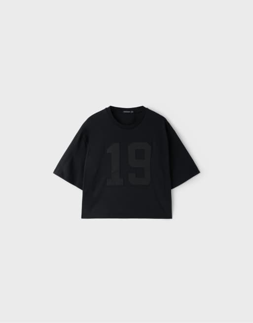 Stradivarius T-Shirt mit Stickerei in Schwarz, 6 von 7