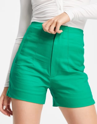 Stradivarius tailored short in green