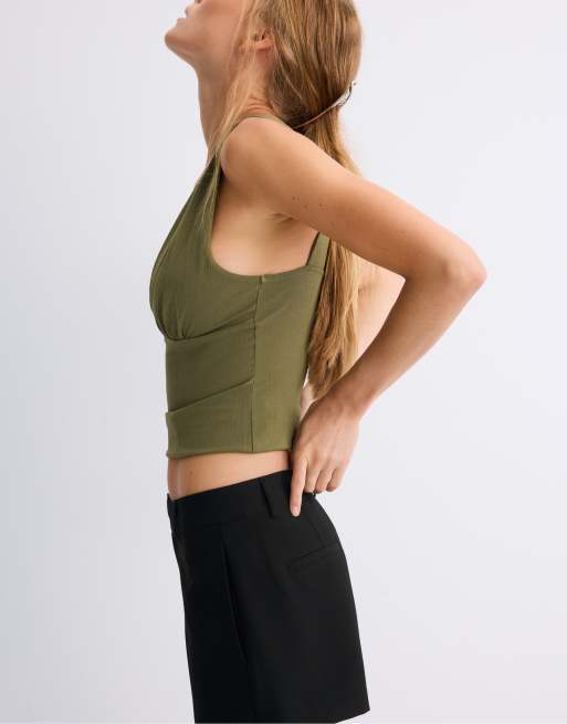 Stradivarius Tailored shorts with belt loops in black, 2 of 7