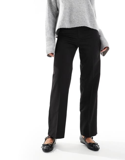 Stradivarius tailored straight slim leg pants in black , 2 of 5