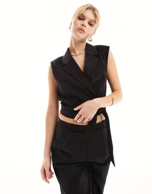 Stradivarius Stradivarius tailored wrap waistcoat in black
