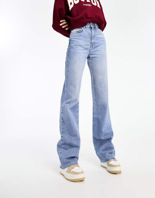 stradivarius 90s dad jean in vintage blue