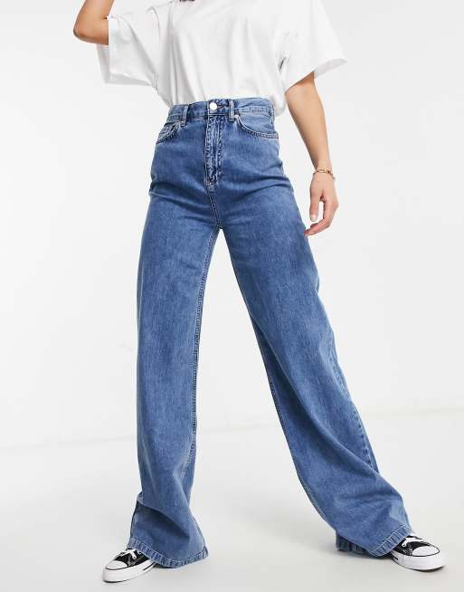 Stradivarius Tall 90s wide leg jeans in blue