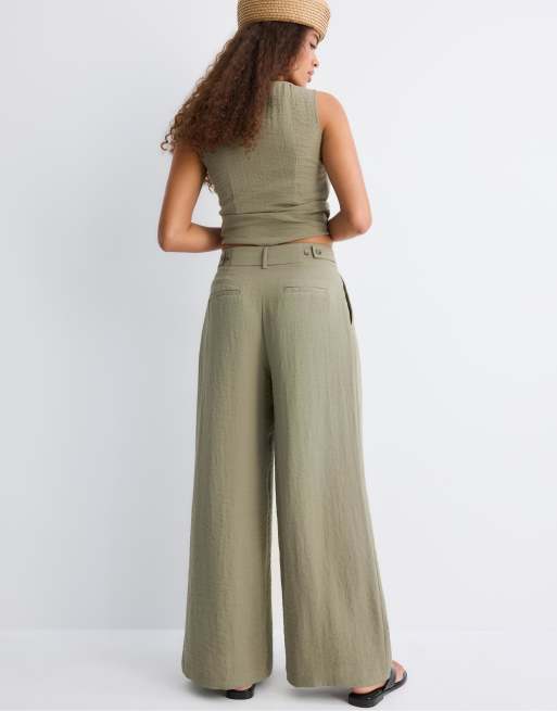 Stradivarius Tall adjustable wide-leg linen-effect trousers in khaki, 3 of 4