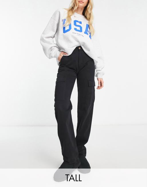Stradivarius Tall - Cargobroek met rechte pijpen in zwart