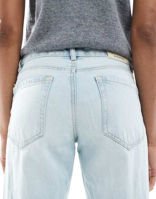Stradivarius Tall – D03 – Gerade geschnittene Jeans in hellblauer Waschung mit niedrigem Bund, 4 von 5