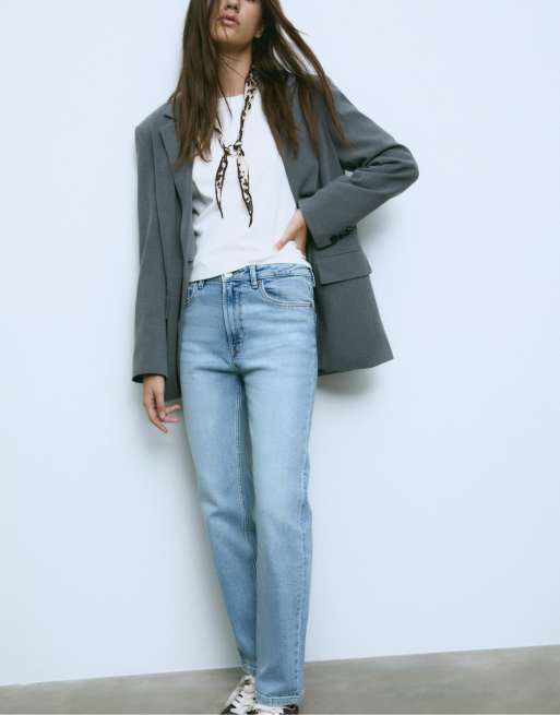 Stradivarius Tall - D14 - Slim-fit jeans met comfortabele pasvorm in licht gebleekte wassing, 2 van 4