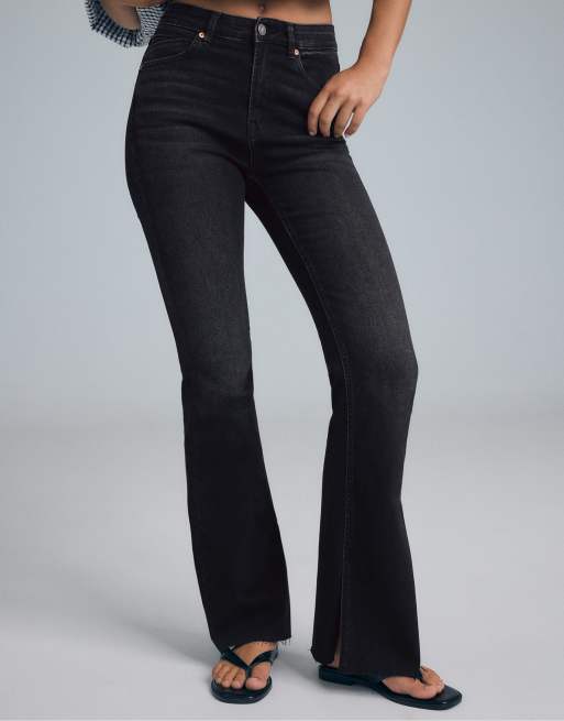 Stradivarius Tall d74 slim fit flared jeans in black denim rinse wash, 2 of 7