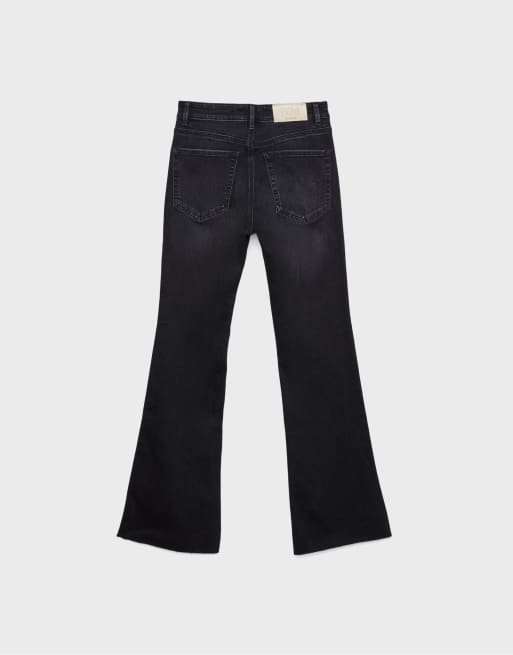 Stradivarius Tall d74 slim fit flared jeans in black denim rinse wash, 7 of 7