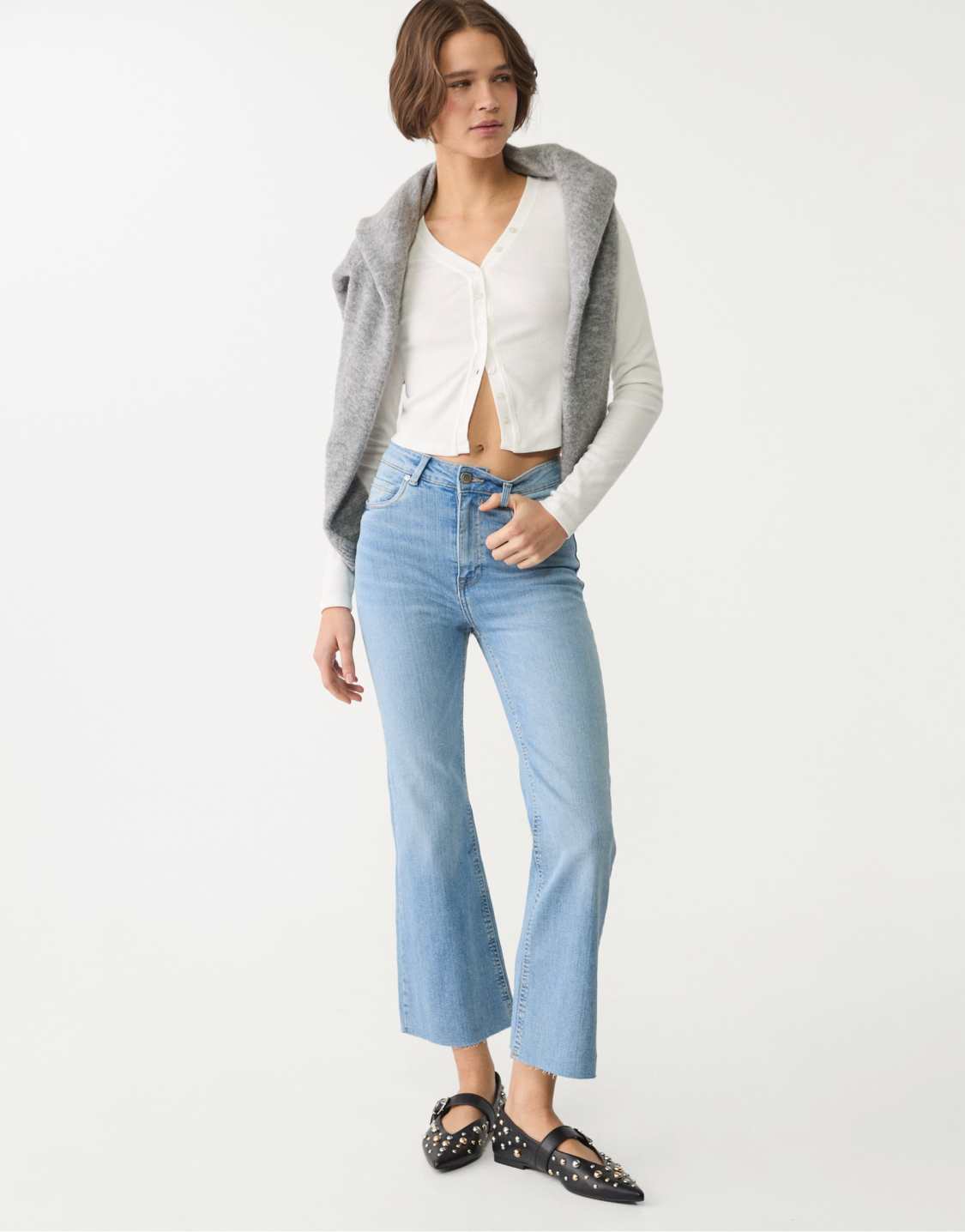 stradivarius-tall-d78-jean-raccourci-coupe-evasee-bleu-clair