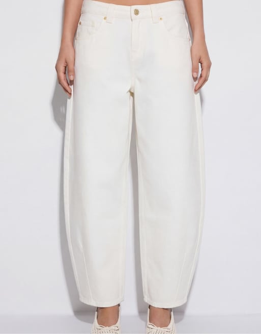 Stradivarius Tall d80 barrel fit jeans in white, 2 of 7