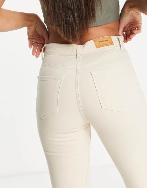 Stradivarius Tall - Jeans a zampa slim con spacco écru, 3 di 4