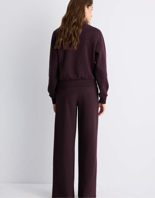 Stradivarius Tall Jogger-Hose mit weitem Bein in Dunkelviolett, 3 von 7
