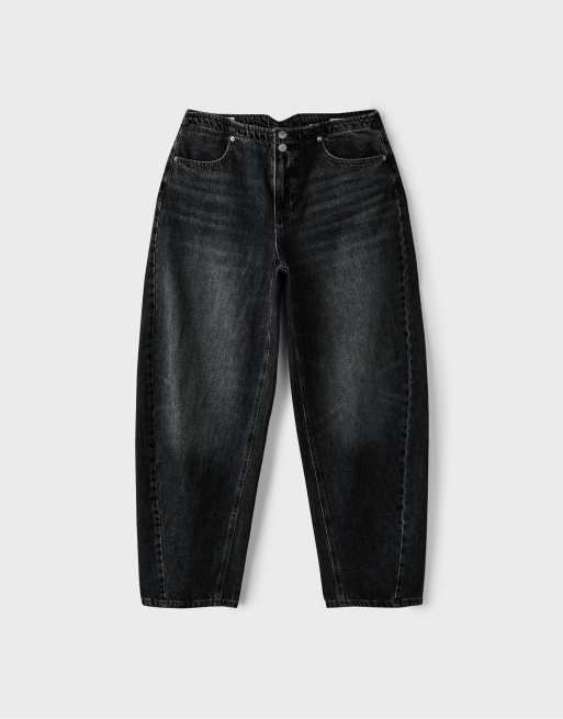 Stradivarius Tall justerbare barrel-bukser i sort denimvask, 6 af 7