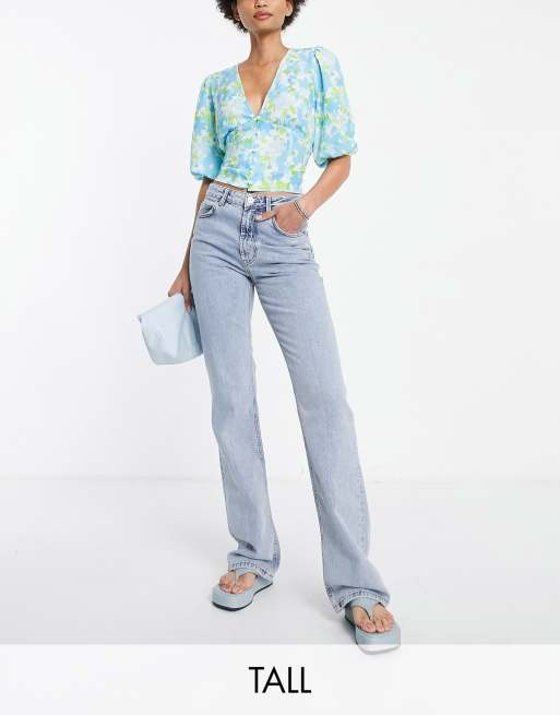 Stradivarius Tall - Lyseblå vintage-inspirerede jeans med svaj 