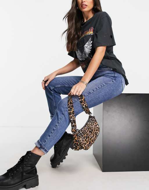 Stradivarius Tall – Niebieskie elastyczne mom jeans o dopasowanym kroju, 4 z 4