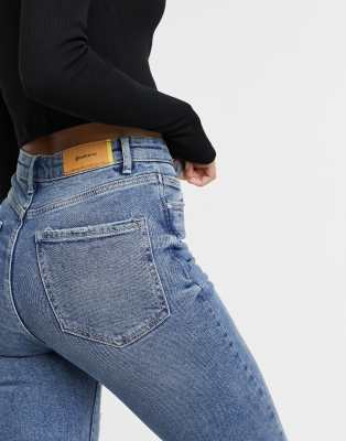 asos stradivarius slim fit mom jeans