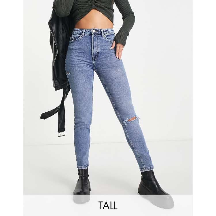 YStyle - The Stradivarius slim mom jeans. Excellent jeans and come in tall  and petite too. True to size and 20% off code HEY20 at ASOS when you spend  €30 